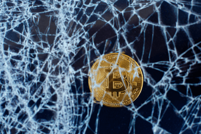 Bitcoin og krakket glas